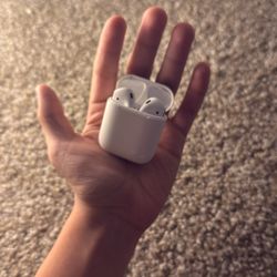Airpods 2nd Gens