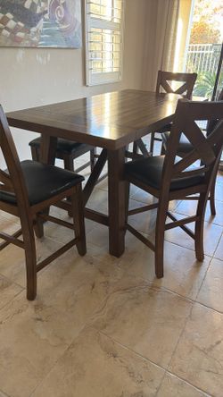 Kitchen Table With Stools And Bench
