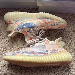 yeezy 350s ‘MX oat’ size 10