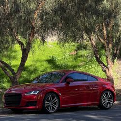 2016 Audi TTS