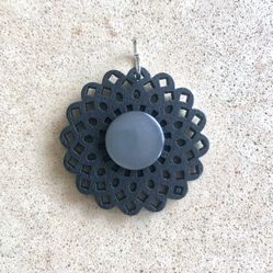 🖤 Pretty, black wood mandala pendant with vintage gray center