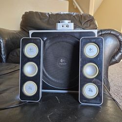 Logitech Z4 computer speakers