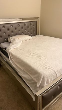 Queen Frame and mattress!!!