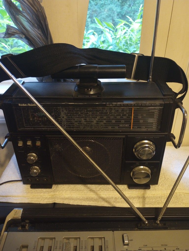 Sanyo SW 100 Vintage Multi Band Radio