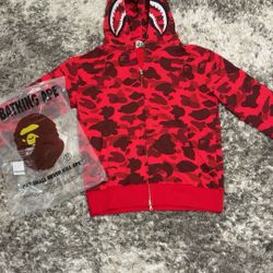 Bape hoodie(Red camo)