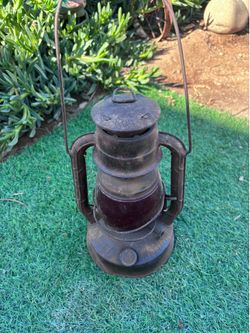 Vintage Dietz No. 2 D-Lite Lantern with Red Globe