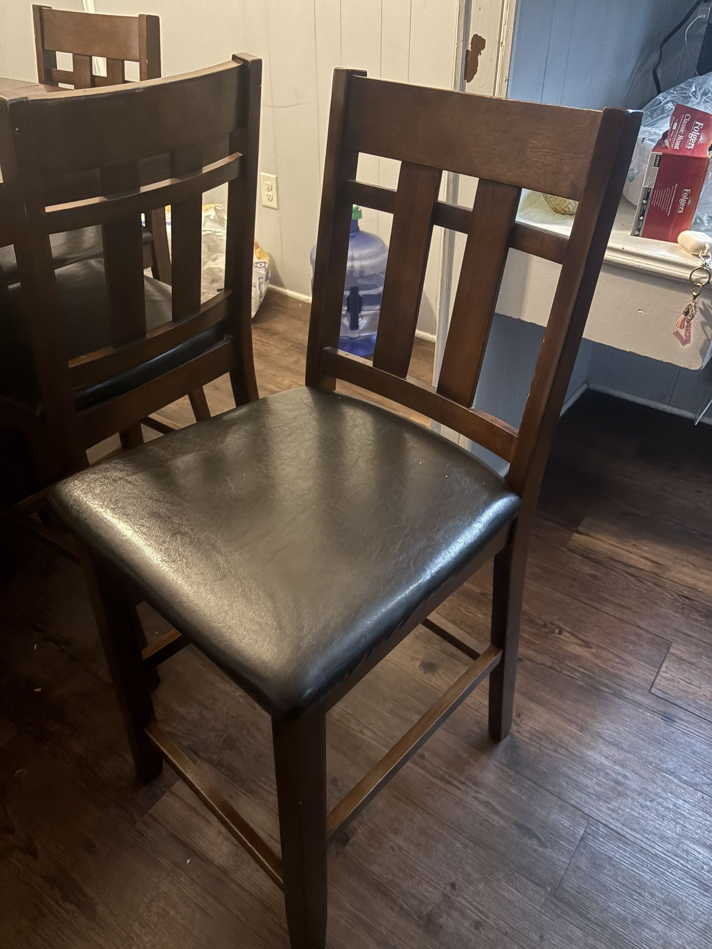 Dine Table