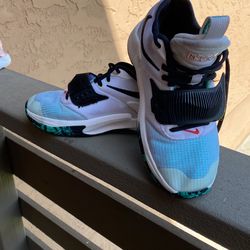 Nike Size 3.5 Girls