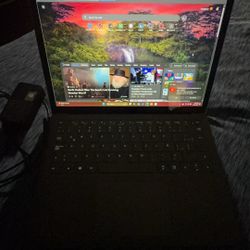 Microsoft Surface Laptop 4 13.5 Touch Screen 8GB Memory 256 GB Windows 11 Platinum 