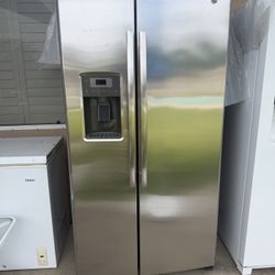 GE Refrigerator