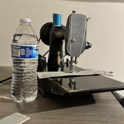 Singer Featherweight 221- 