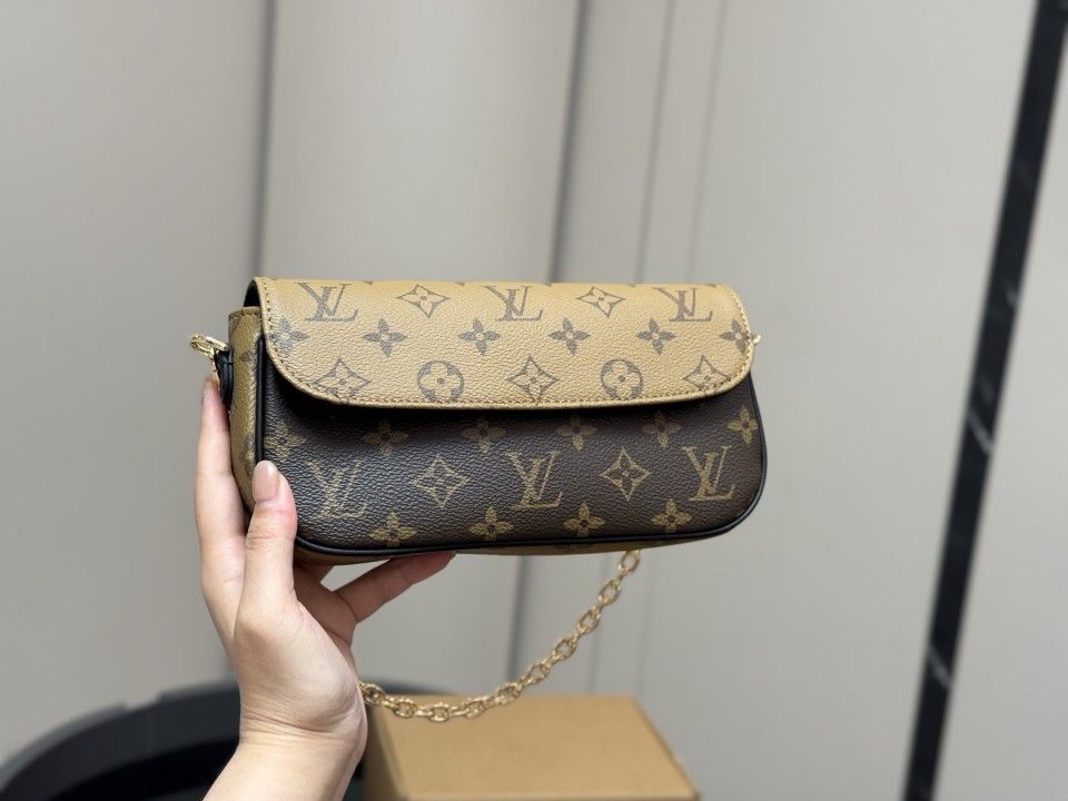 Women's Luxury Handbags