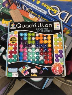 Quadrillion magnetic puzzle game