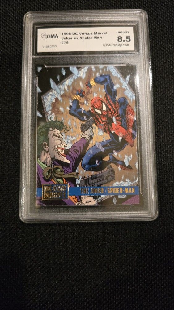 1995 DC Versus Marvel THE JOKER / SPIDER-MAN
GMA 8.5 MCU DCU Card