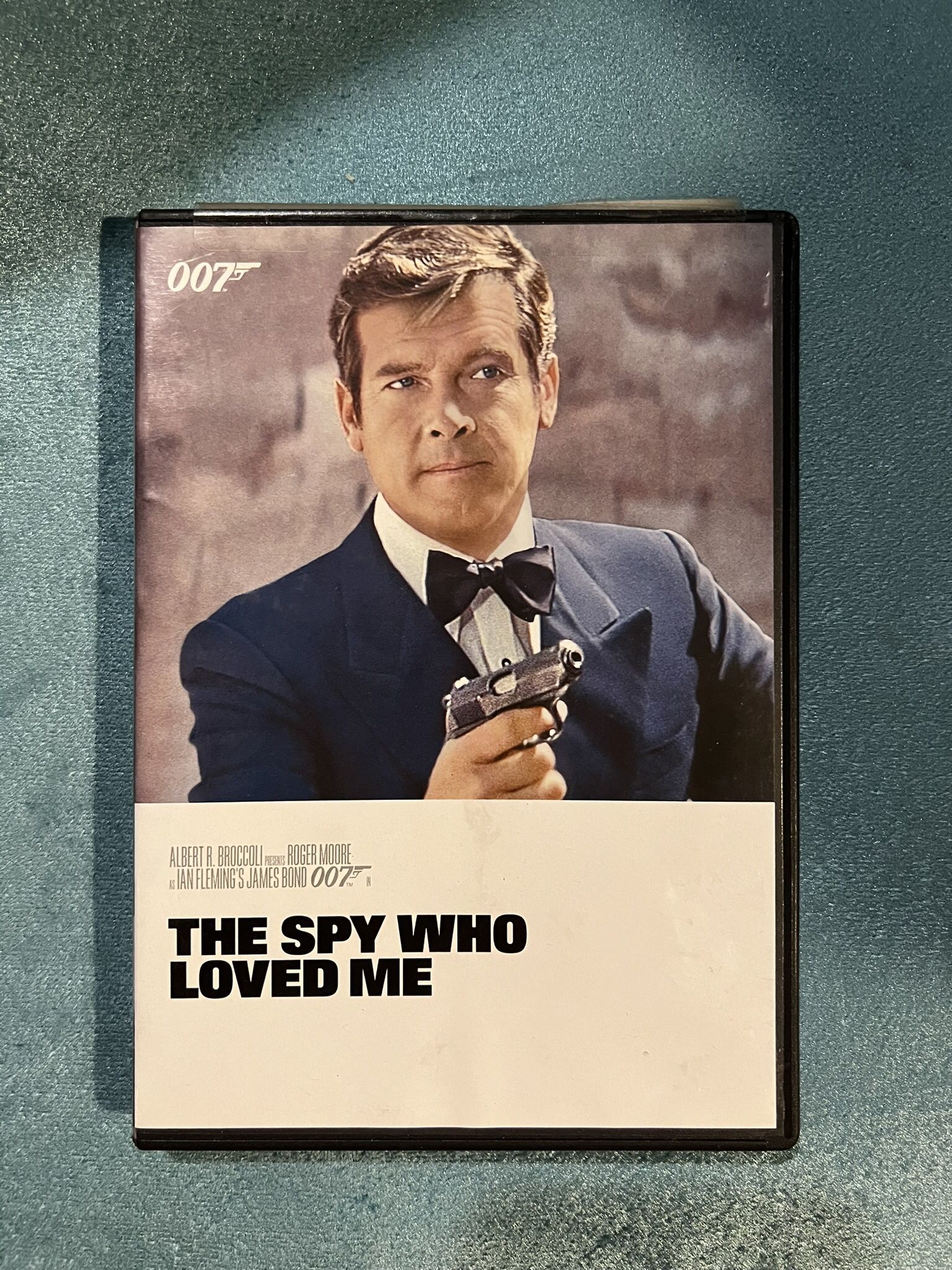 DVD used product no issues the spy who loved me movie James Bond