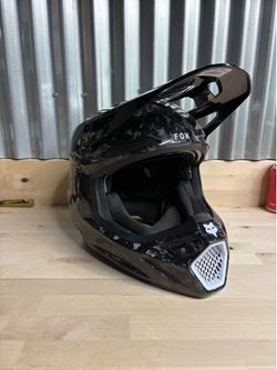 Fox V3RS Helmet