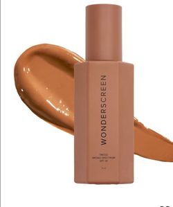 DIME Beauty Tinted Glow Wonderscreen SPF 30 - Mineral Tinted Moisturizer for Face with 19% Zinc Oxide, Skin-Enhancing Tone-Evening Sunscreen, Glow-Enh