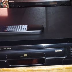 Pioneer CLD-S104 Laserdisc Player In Good Working Condition +98 Various New/Rarely Played Laserdiscs