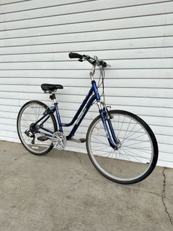 Diamondback Hybrid Bike