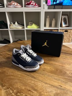 Jordan 3 Georgetown size 4 Deadstock