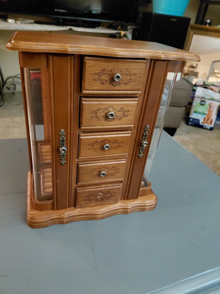 Jewelery Box