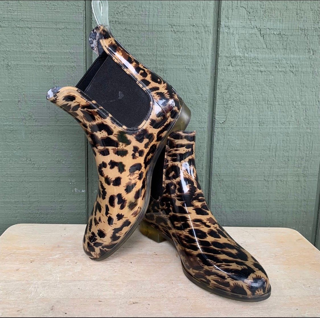 J. Crew Brown Leopard Print Rubber Chelsea Rain Boots Womens Size 7