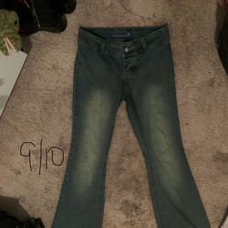 Dark wash jeans size 9/10