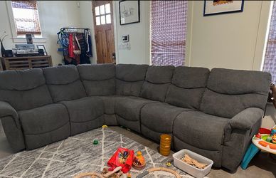 La-Z-Boy 7 Piece Recliner Sectional
