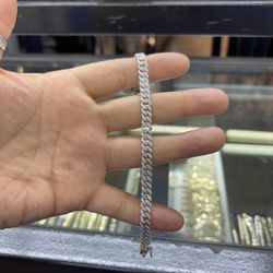 18k Gold Diamond Cuban Bracelet 