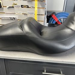 Harley Davidson Street glide Stock Seat 