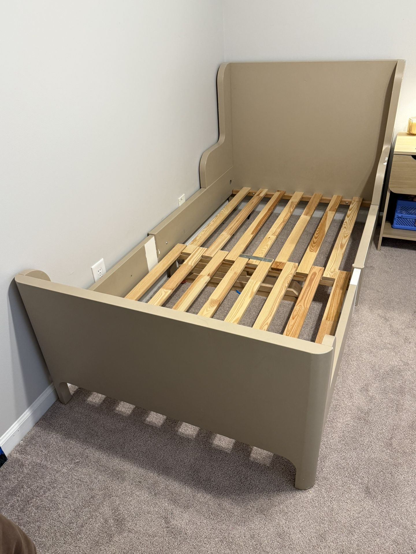 Twin Extendable Bed IKEA