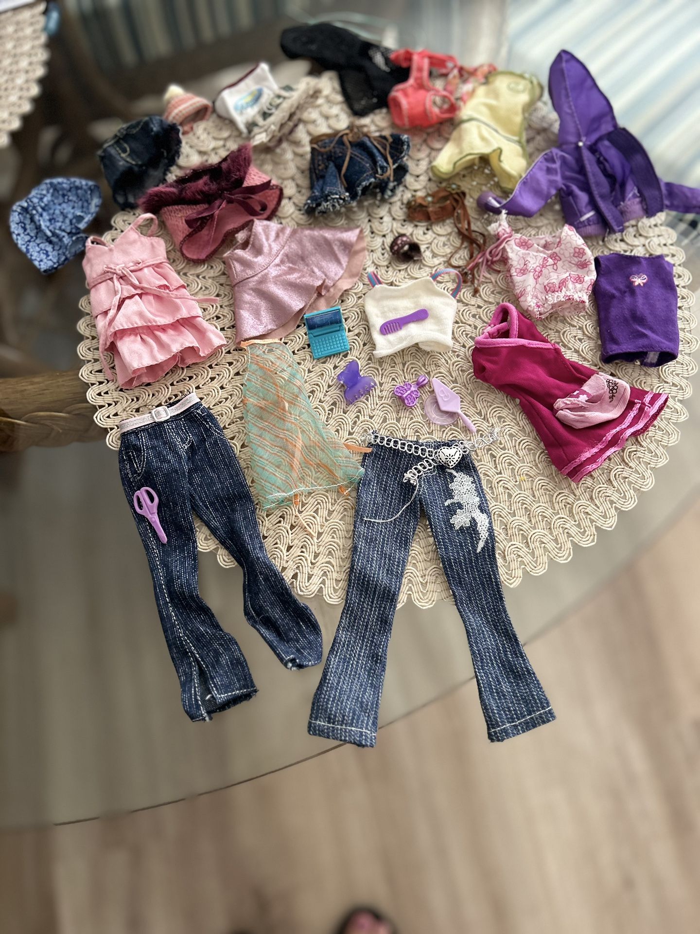 Barbie- Clothes & Accessories