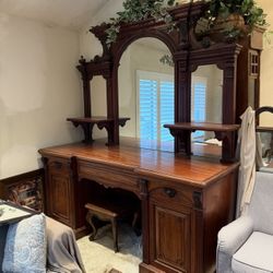 Victorian mahogany Mirrored sideboard