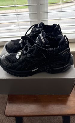 Balenciaga Kith Runner