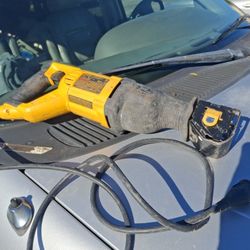 DEWALT  ELECTRIC CORDED SAWZAL   