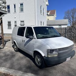 Astro Van 2005 $3000  Title In Hands ! Cash, No Trade 