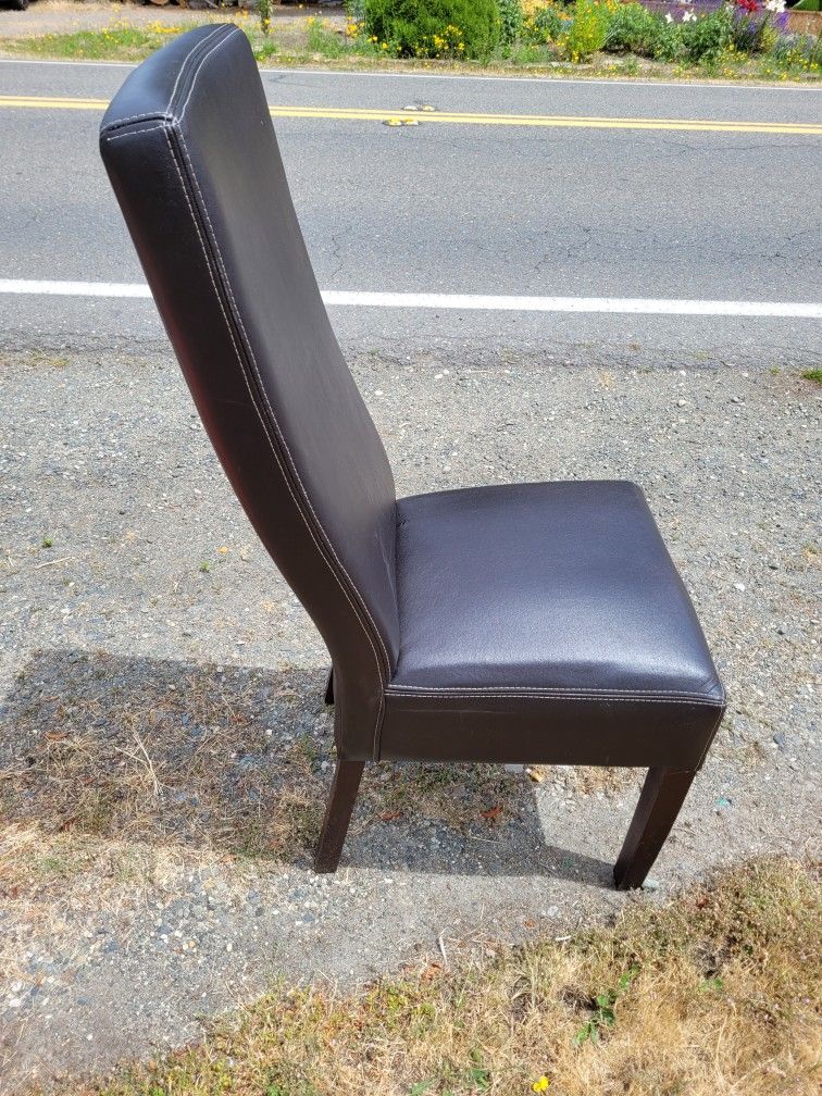 Free Chair