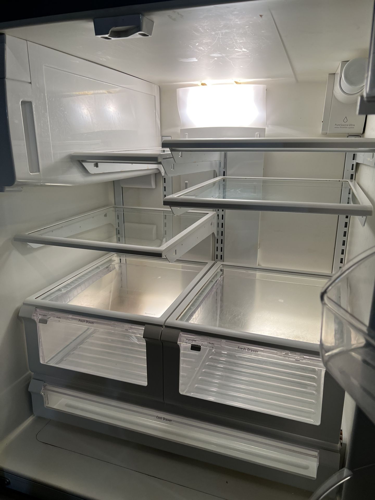 Frigidaire Gallery Stainless Steel Fridge Works Great!