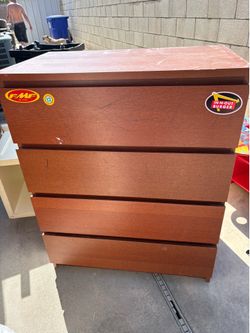 Dresser