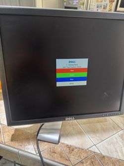 Dell UltraSharp Desktop/CCTV computer monitor. 19 inch PC LCD (Grade B)