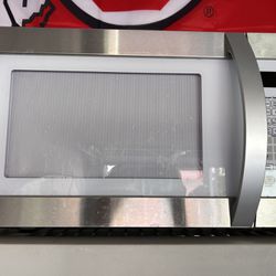 1100W Microwave - Great  Condition 