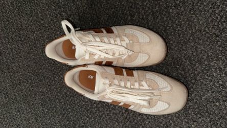H & M shoes