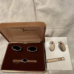 3 Sets Of Cufflinks/bar Clip  $10 Pair/set 