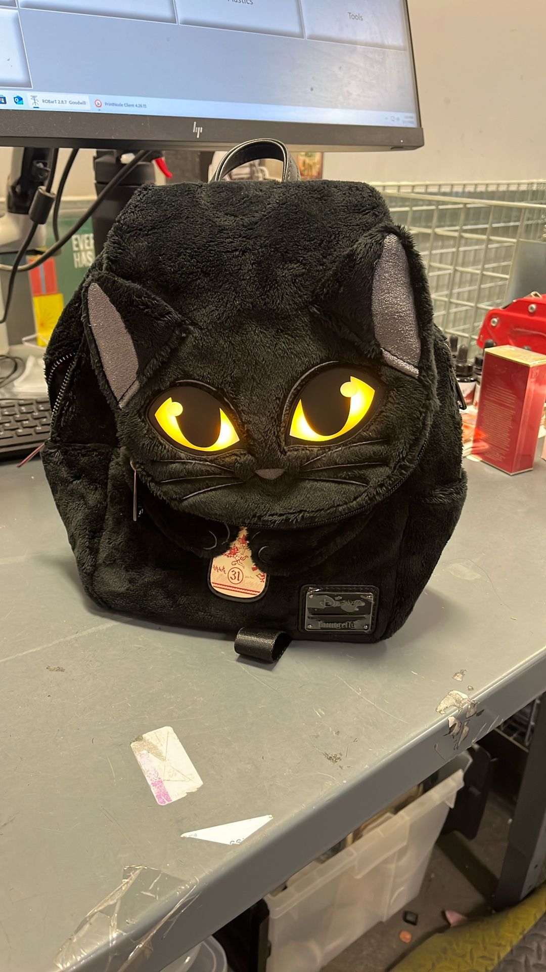 http www.hottopic.com product sailor-moon-suit-mini-backpack 10845804.html FUN.COM Sailor Moon Cosplay Mini Backpack for Adults – Officially Licensed Anime-Inspired Bag with Adjustable Straps: Clothing, Shoes & Jewelry Taiwan CabinZero Classic 36L Color:Gargoyle I love sewing