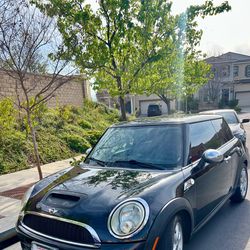 SELL MINI COOPER 2010