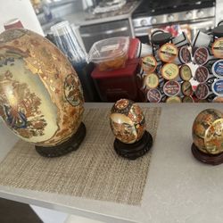 Chinese/ Japanise Ceramic Eggs