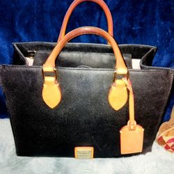 DOONEY & BOURKE PURSE & WRISTLET