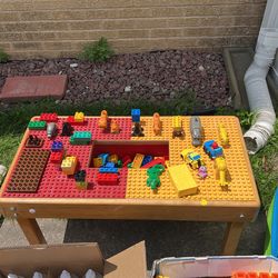 Lego Table