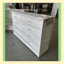 8 drawers dresser / Eight drawers dresser / Cajonera / Comoda