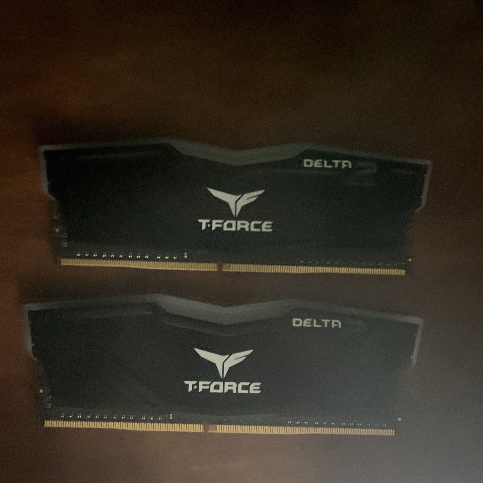T-Force DDR4 RAM 32GB (2x16GB) 4000MHz CL18 - High Performance Gaming Memory